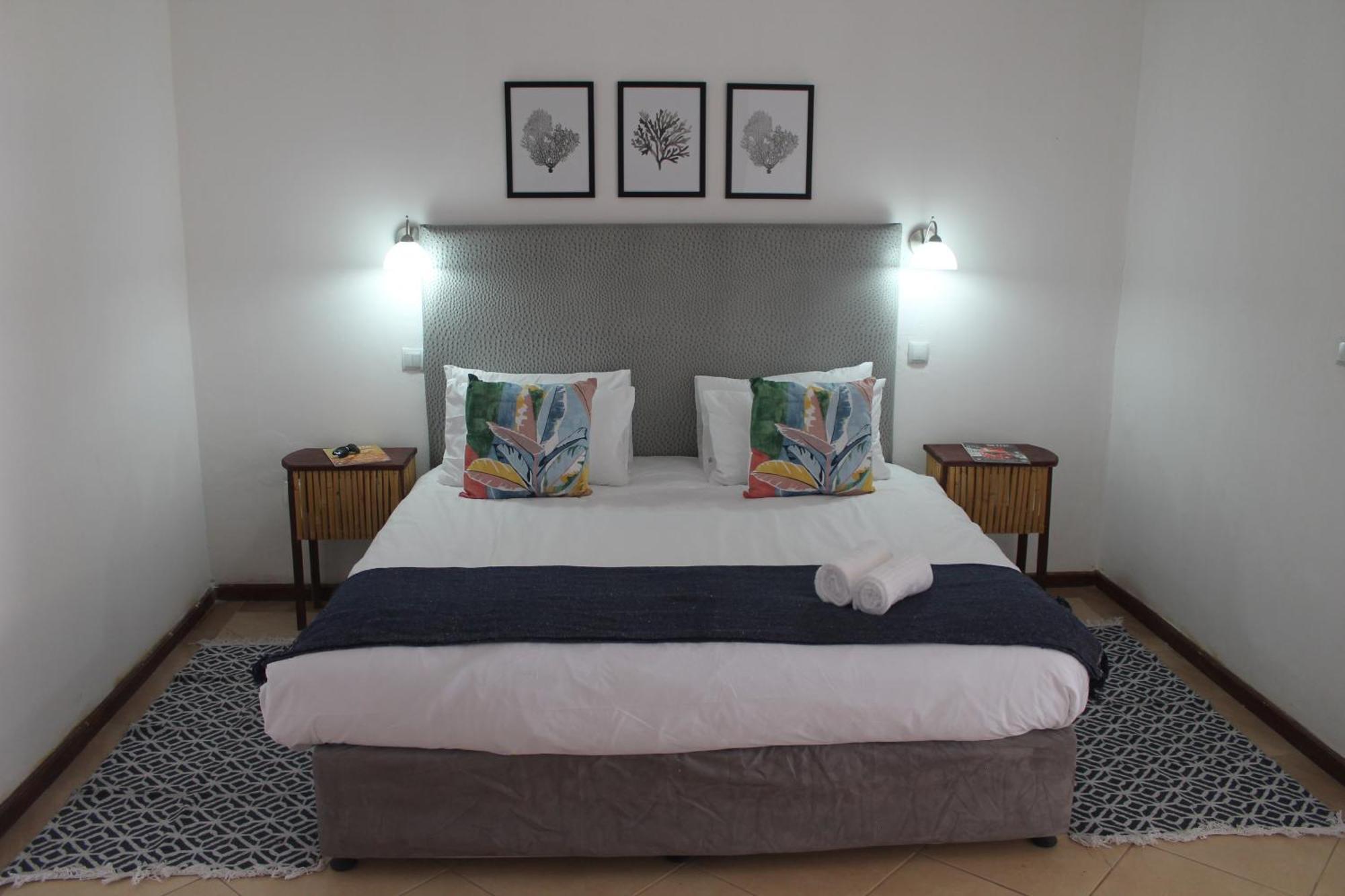 Wharf Side Inn Pemba Buitenkant foto
